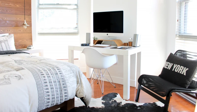 Pros And Cons Of Living Off-Campus